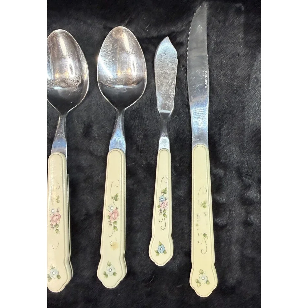 Pfaltzgraff Tea Rose Flatware 8 Piece Stainless Serving Pieces Country Vintage